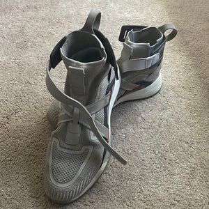 APL basketball shoes